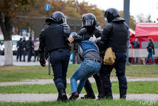 В Беларуси силовики хотят создать группы офицеров для ликвидации оппозиционеров, - Латушко