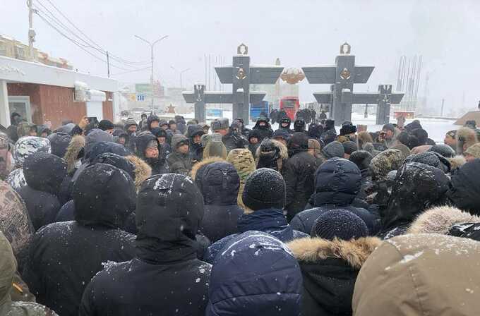 Митинг в Якутске из-за убийства земляка: местные жители вышли на улицы