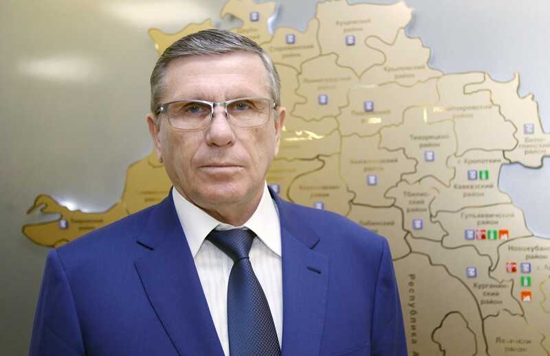 Как Виктор Бударин выводит средства из госбюджета и уезжает в Америку с чемоданом кубанских активов