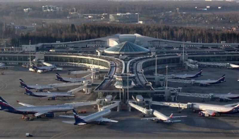 Московские аэропорты ограничили приём и отправку рейсов из-за атаки дронов