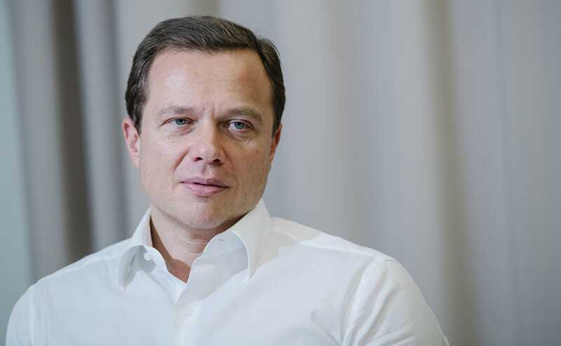 Максим Ликсутов превращает Дептранс в свою бизнес-империю: контракты, схемы и гостиницы на Кубе