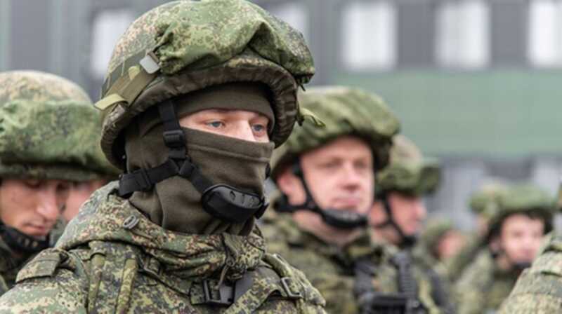 Алтайского военнослужащего с осколком в ноге заставляют вернуться в зону боевых действий
