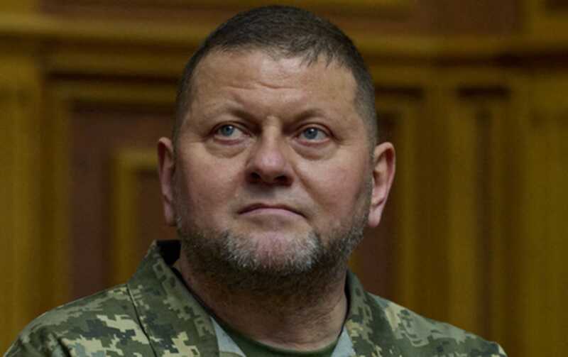 Залужный подчеркнул, что технологии боевых роботов постепенно становятся реальностью