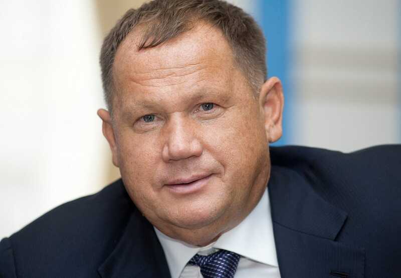 «Теневой мэр» Перми Владимир Плотников был награждён медалью и продолжает отдыхать в Европе
