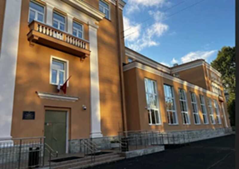 В учебном заведении на Старо-Петергофском проспекте в Петербурге произошёл инцидент со стрельбой