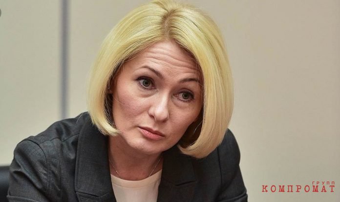 Виктория Абрамченко прикрывает «корму» Николая Токарева? qhhikeidexihdvls